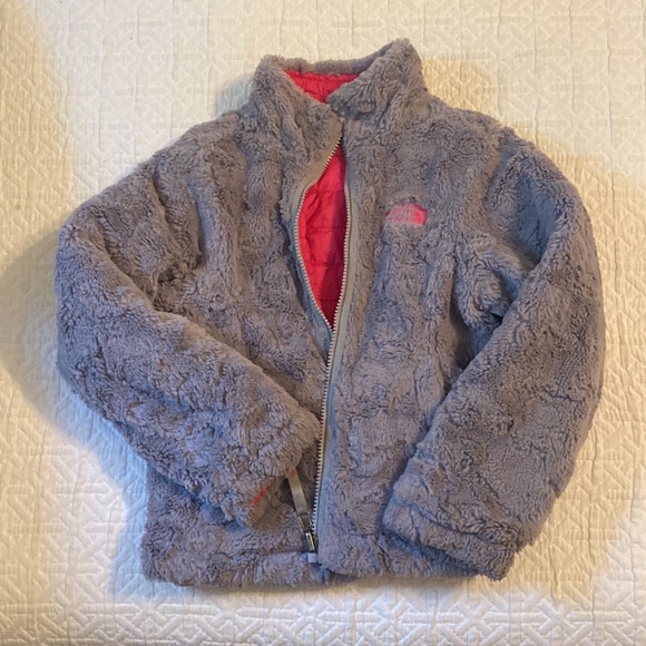 Reversible North Face girls zip up jacket. Hot pink/Grey. So soft!!!! - Picture 3 of 3
